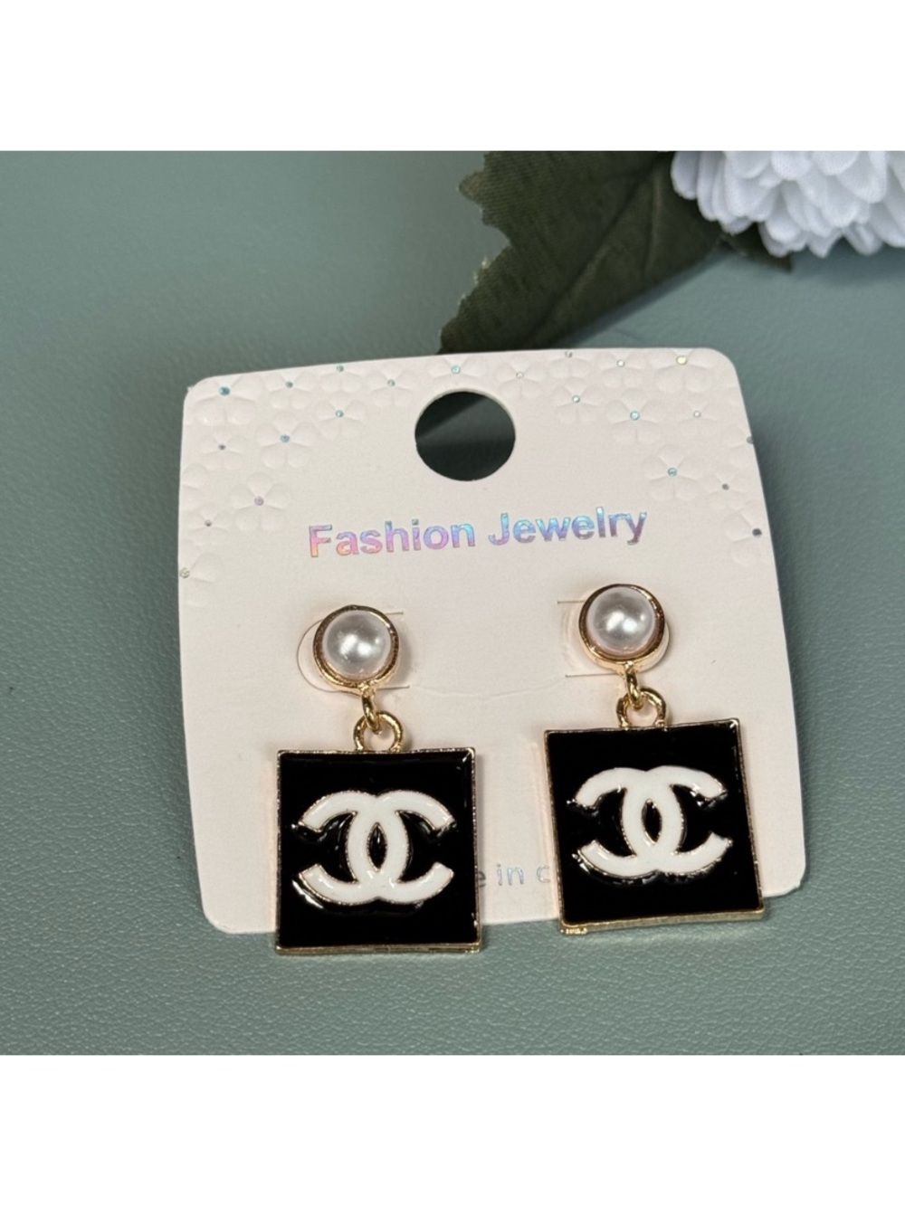 NEW! CC FASHION Black Pearl Drop Earrings with Interlocking Logo